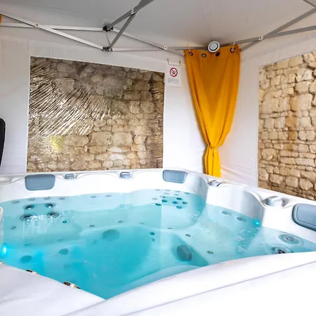 Holiday home Romantique Avec Jacuzzi Privatif - Centerparc A Proximite Mouterre-Silly